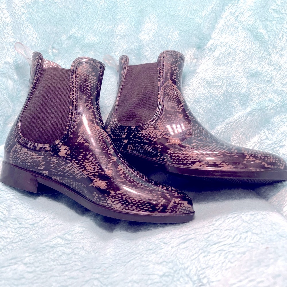 🌺INC International Raelynn Rain Boots🌸🌺 - Picture 6 of 14